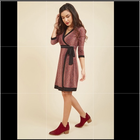 2/$20 Modcloth Statement Operating Procedure Dress - Picture 16 of 16